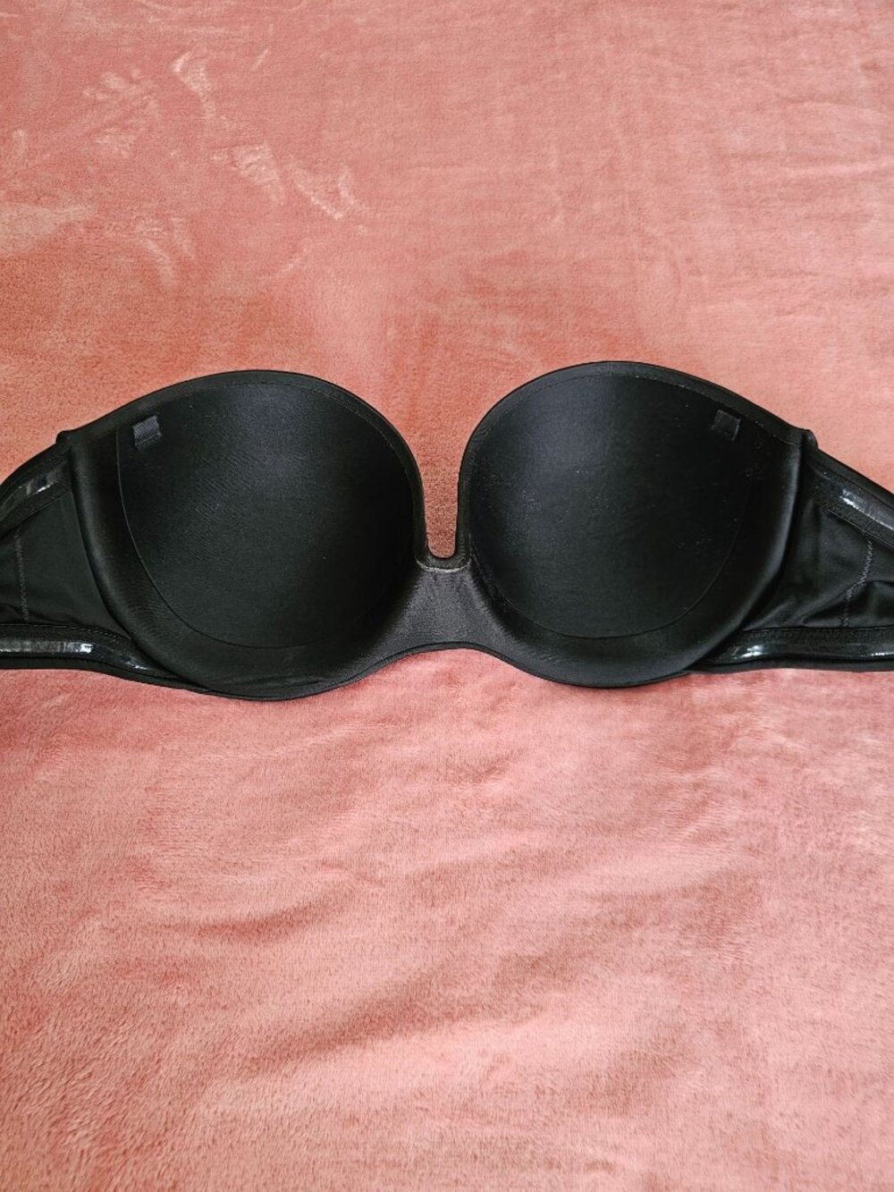 Strapless Black Womens Bra With Smooth Molded Cups Size 36D By Warners. - Picture 2 of 7